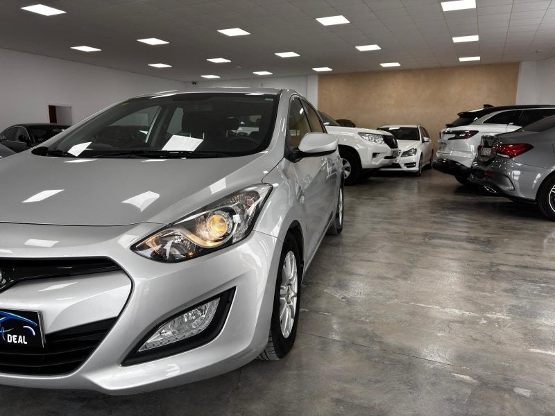 HYUNDAI i30 1.4 City S - imagen 1